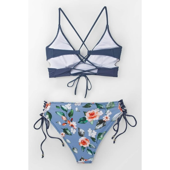 3 for $20 NWTCupshe Blue Floral Bikini | medium - Picture 4 of 9